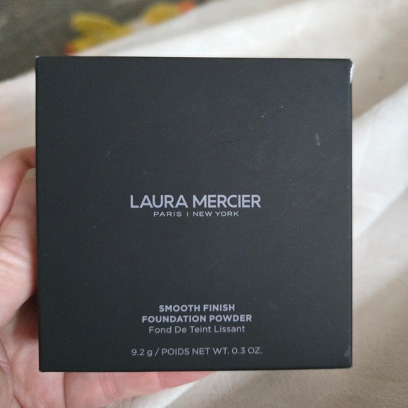 laura mercier Other - Laura Mercier Smooth Finish Foundation Powder 9.2g 1N2 02 Neutral Beige Oil-Free